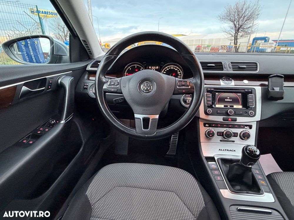 Volkswagen Passat 2.0 TDI BlueMotion Technology Highline - 18