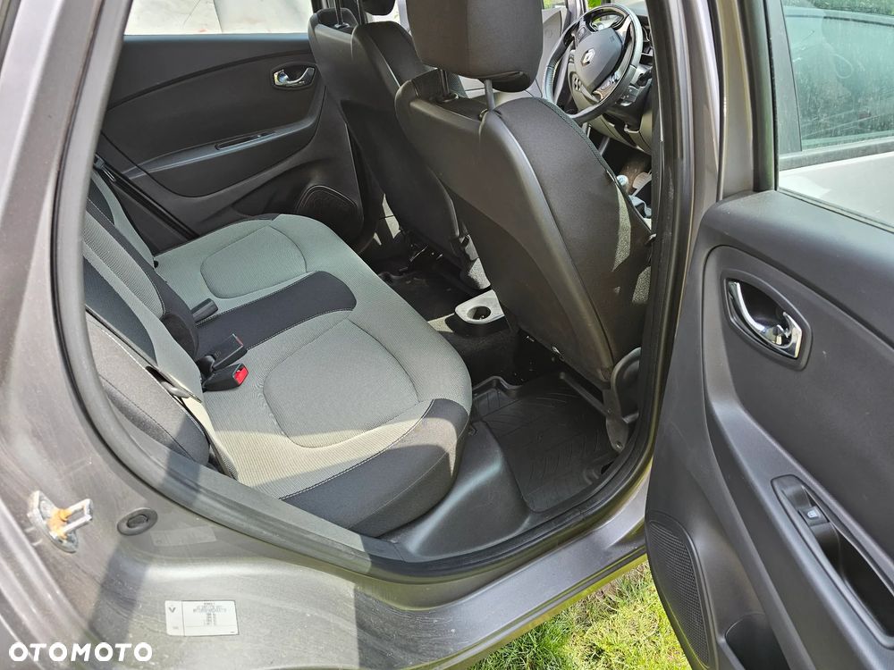 Renault Captur - 24