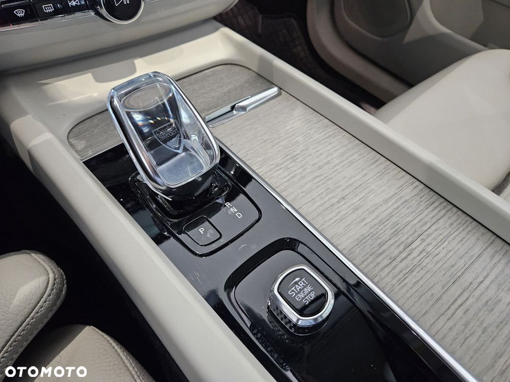 Volvo XC 60 - 21