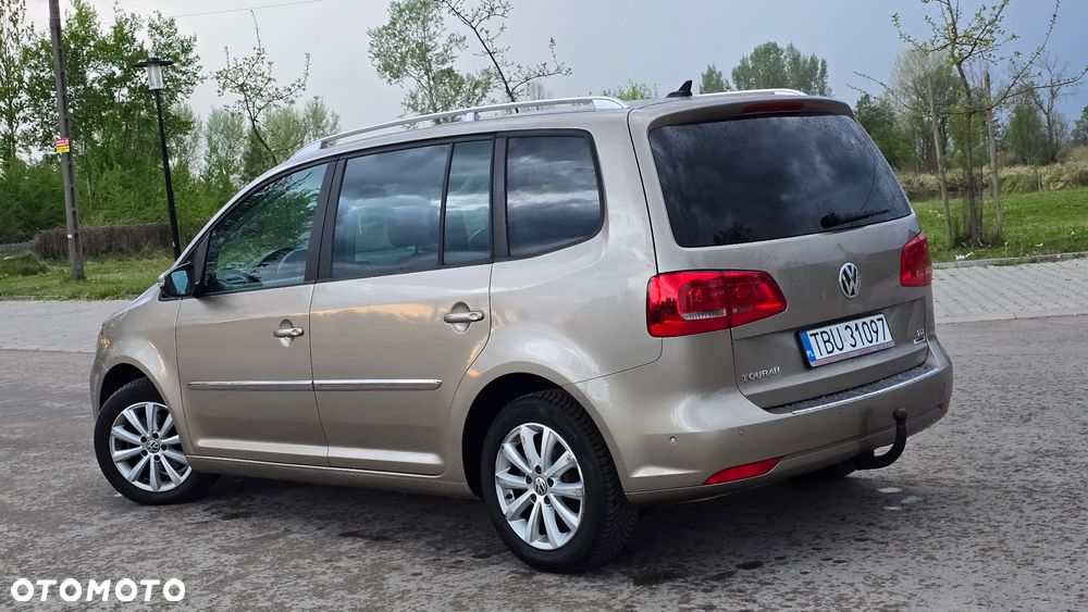 Volkswagen Touran 1.6 TDI DPF Highline - 16