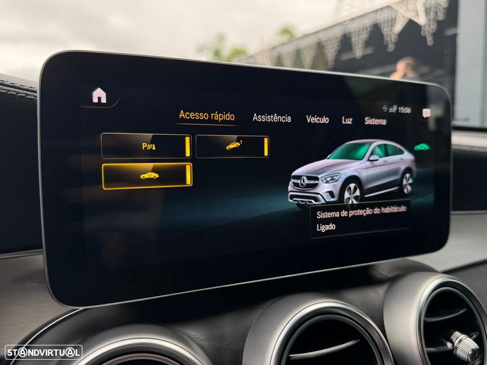 Mercedes-Benz GLC 300 e Coupé 4Matic - 51