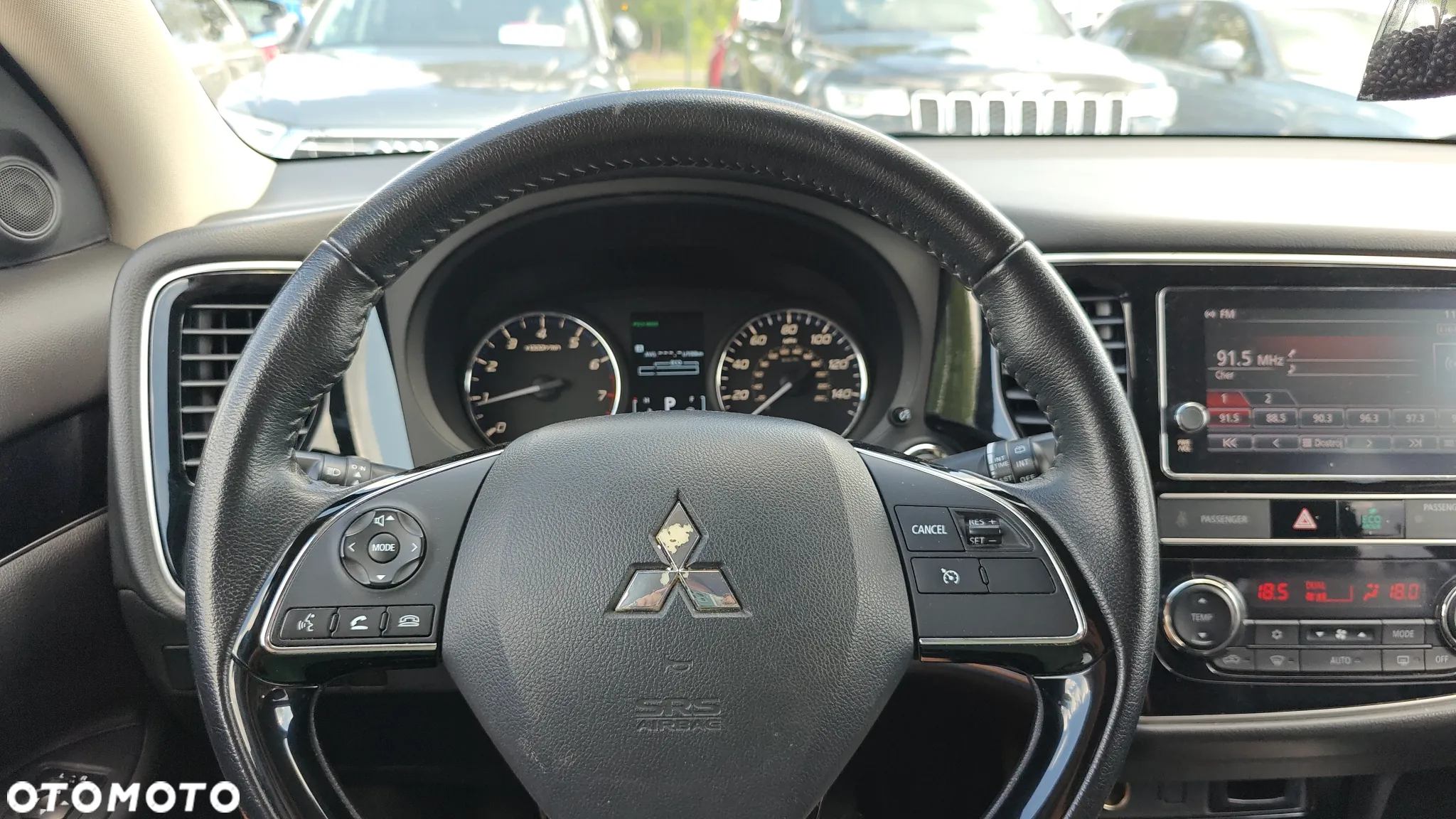 Mitsubishi Outlander 2.4 4WD CVT Instyle - 24