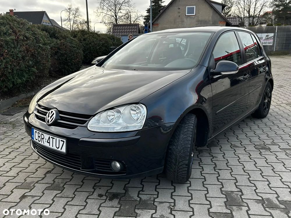 Volkswagen Golf - 5
