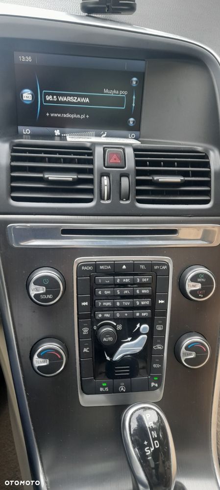 Volvo XC 60 T5 Geartronic Momentum - 12