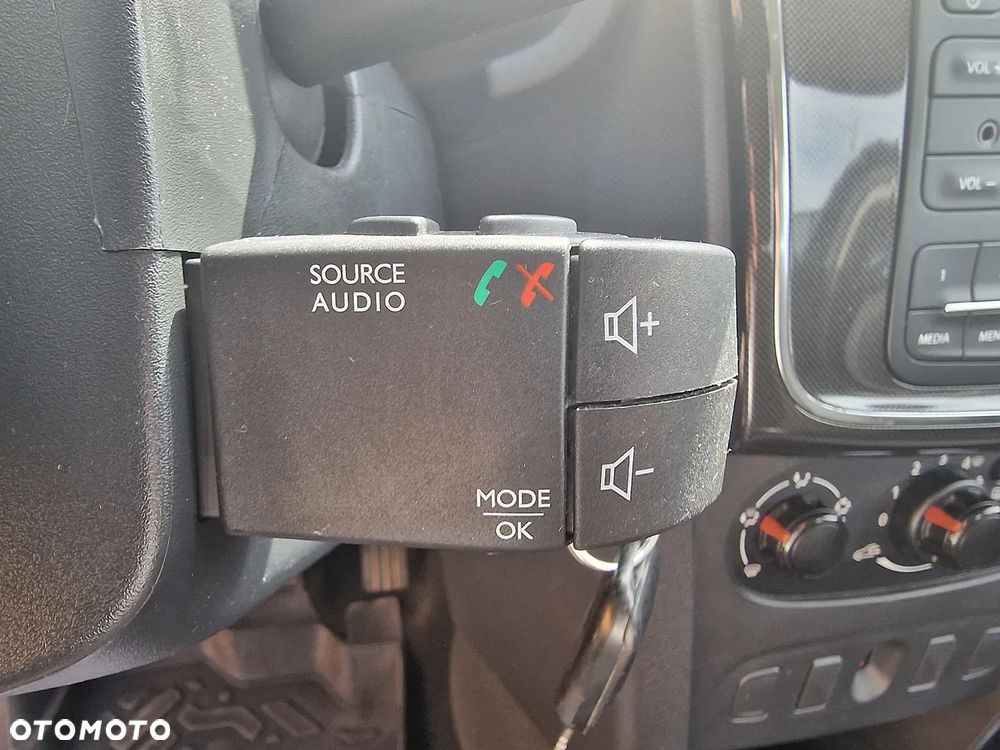 Dacia Sandero SCe 75 Acces - 15