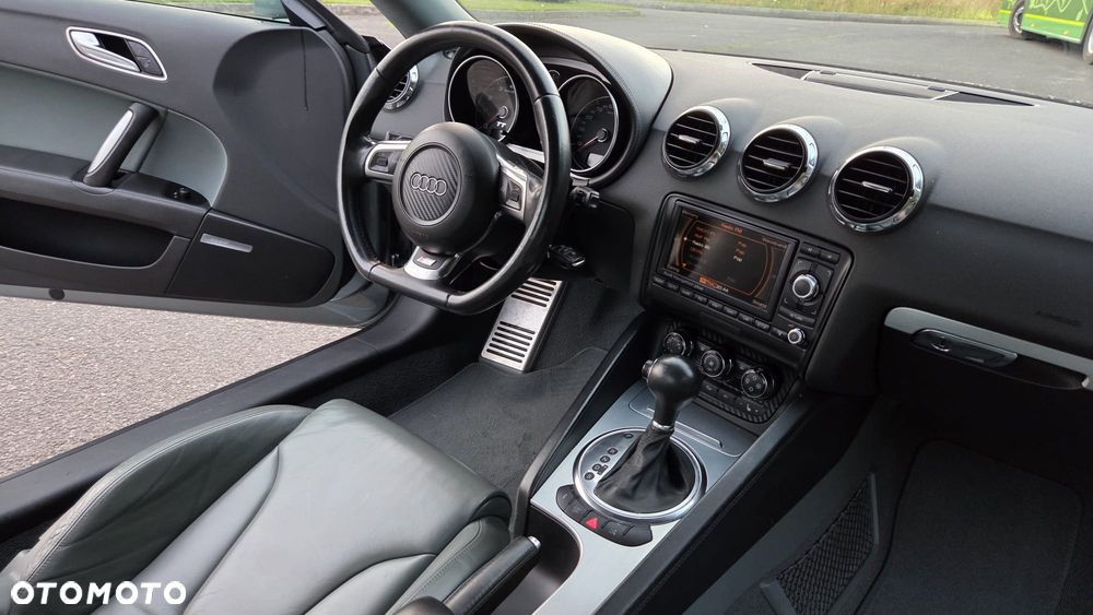 Audi TT Coupé 3.2 quattro DSG - 7