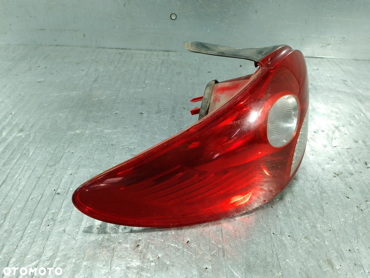 LAMPA TYLNA LEWA PEUGEOT 206 PLUS 9685618280 HATCHBACK - 3