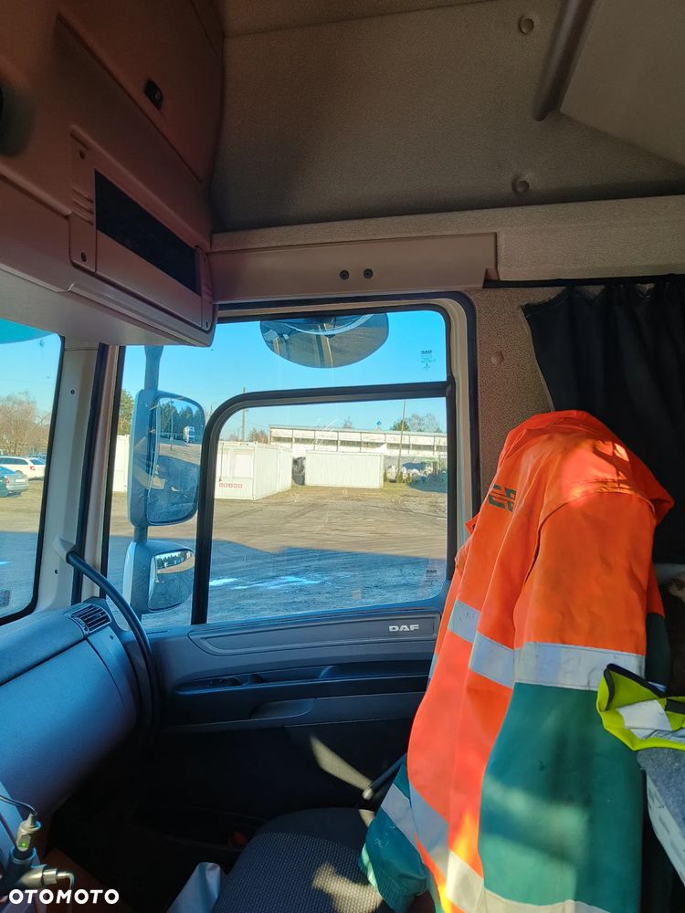 DAF CF - 4