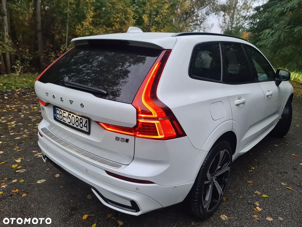 Volvo XC 60 B5 B AWD Ultimate Dark - 9