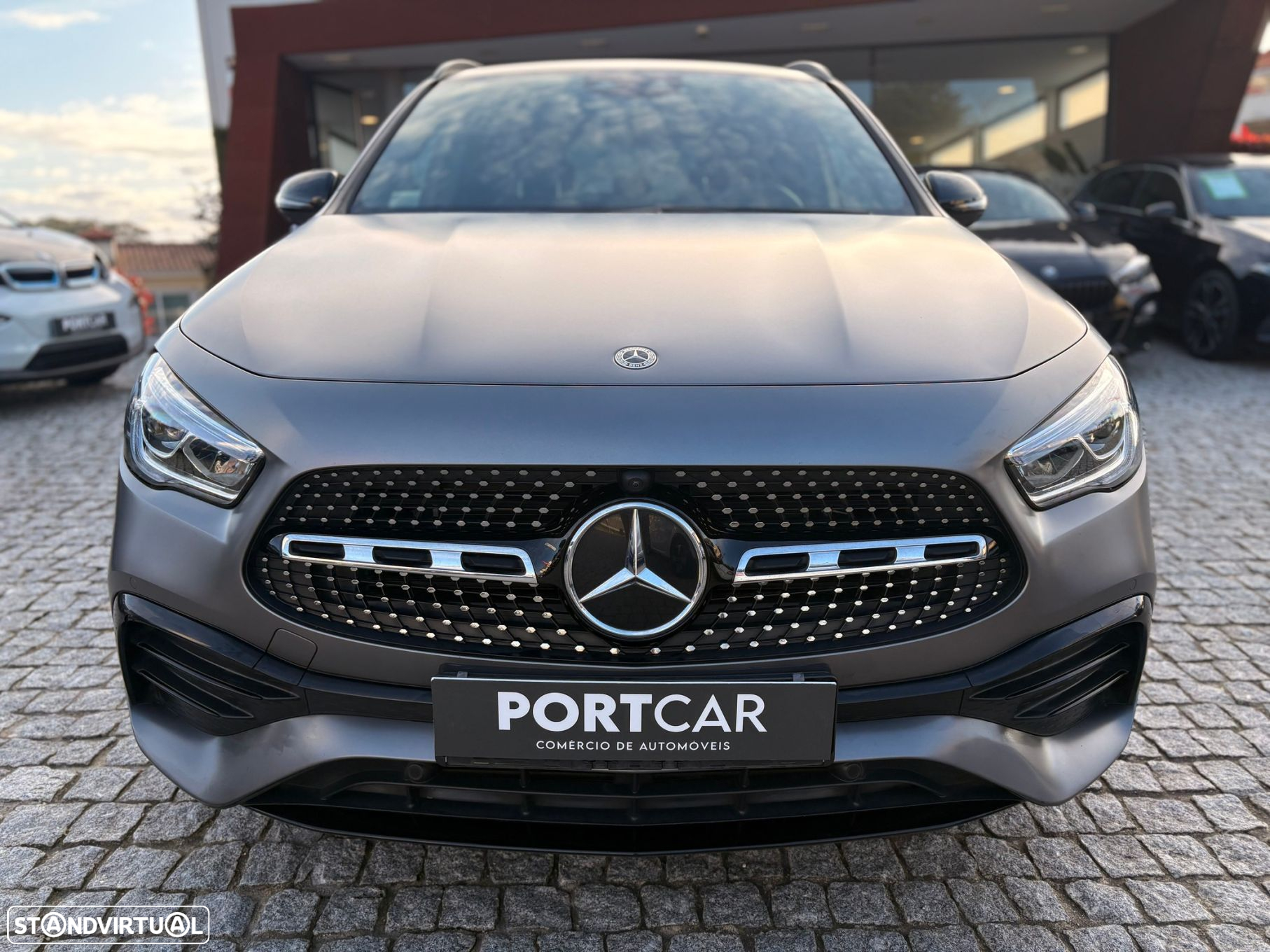 Mercedes-Benz GLA 250 e AMG Line - 2