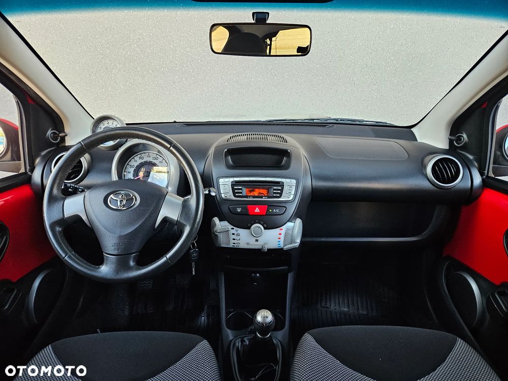 Toyota Aygo 1.0 VVT-i Luna EU5 - 5