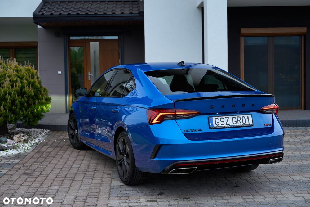 Skoda Octavia 2.0 TDI RS DSG - 8