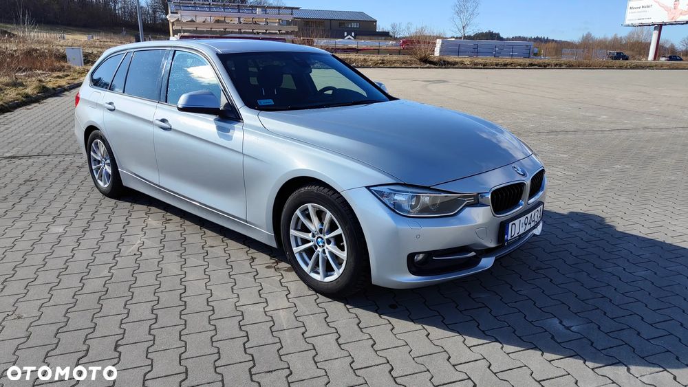 BMW Seria 3 320d DPF Edition Sport - 35
