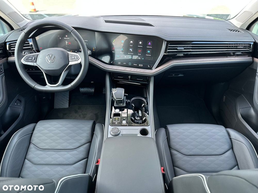 Volkswagen Touareg - 24
