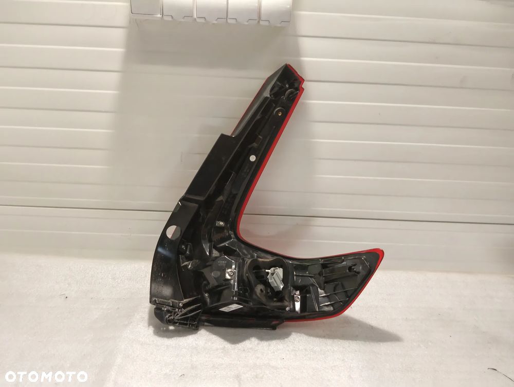 Volvo XC40 LAMPA TYLNA STRONA LEWA 31446790 - 6