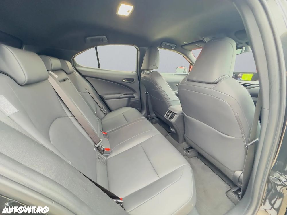 Lexus UX 250h Executive Line - 16