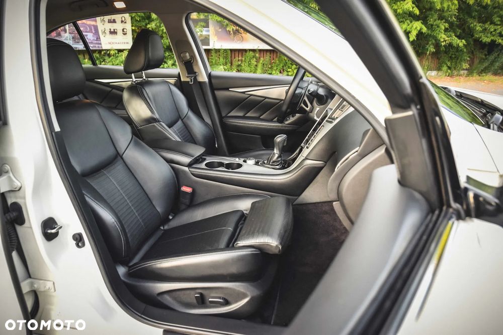 Infiniti Q50 2.0t Premium Executive EU6 - 29