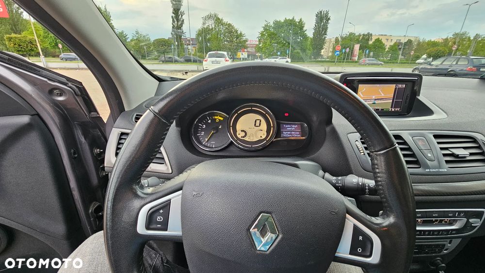 Renault Megane ENERGY dCi 110 Start & Stop Dynamique - 11