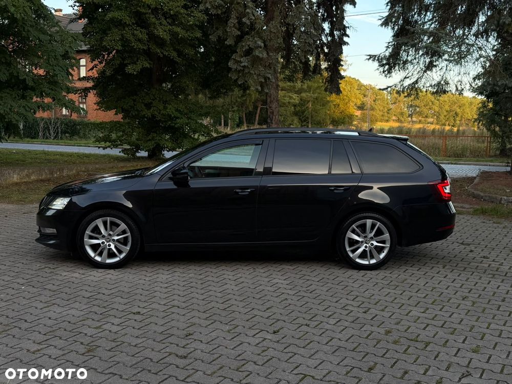 Skoda Octavia 2.0 TDI SCR Ambition - 2