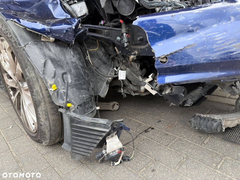 Audi A4 Avant 35 TDI S tronic - 12