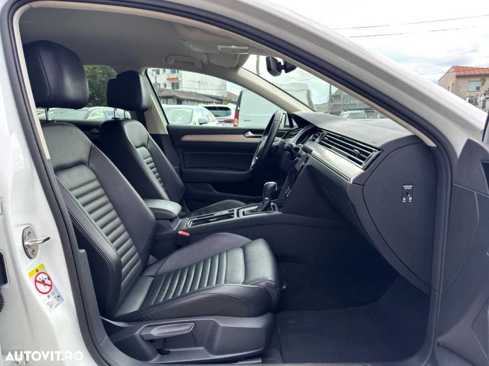 Volkswagen Passat - 20