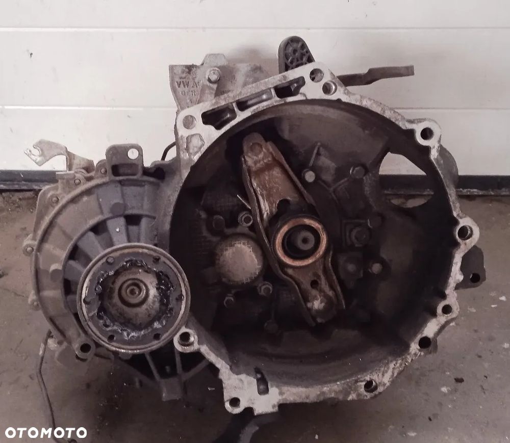 Skrzynia biegów VW Golf 5 Plus 1.9 TDI kod KBL na części - 1