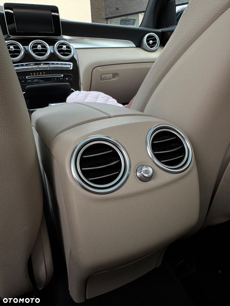 Mercedes-Benz GLC - 10