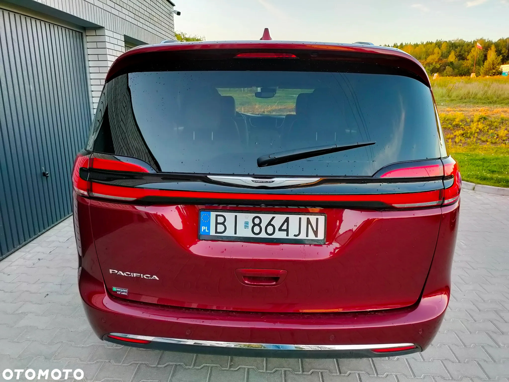 Chrysler Pacifica - 7