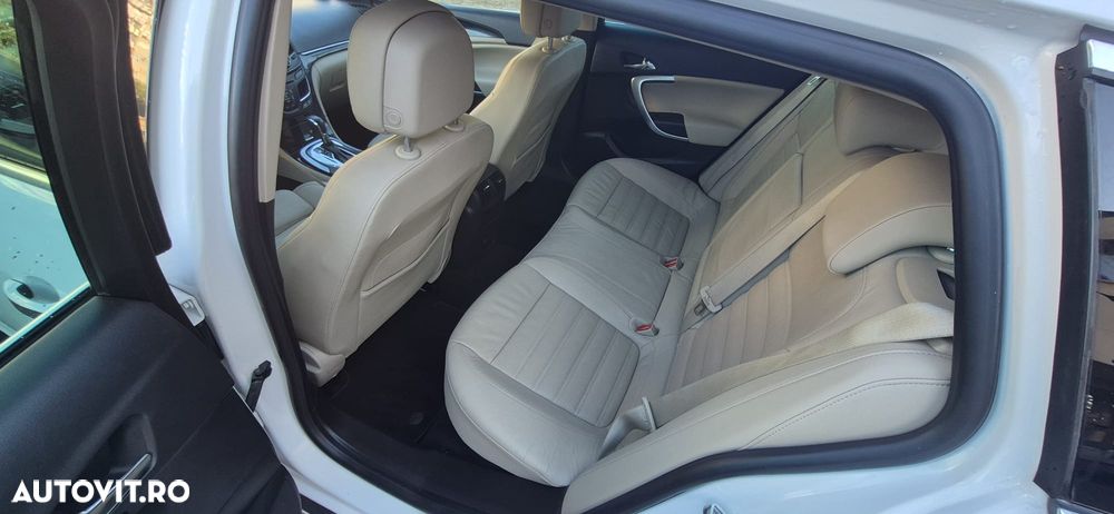 Opel Insignia - 8