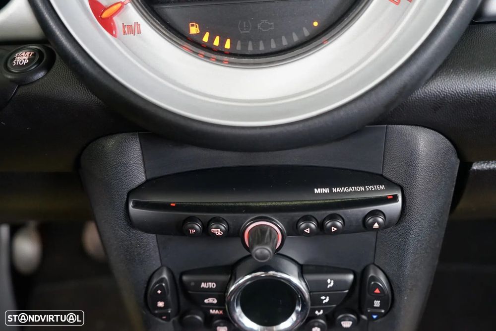 MINI 3 Portas One D - 25
