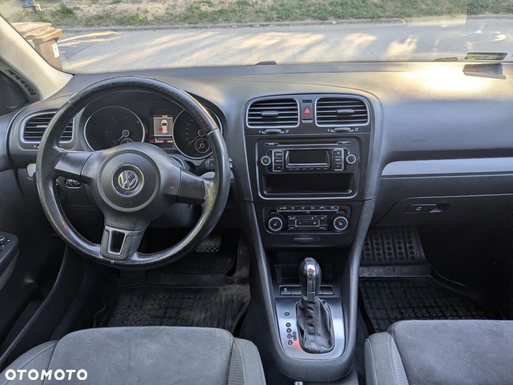 Volkswagen Golf 2.0 TDI DPF DSG Highline - 12