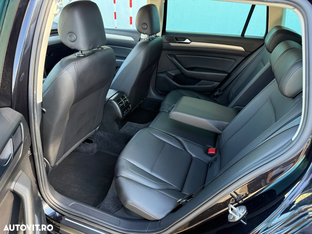 Volkswagen Passat Variant 2.0 TDI DSG (BlueMotion Technology) Highline - 11