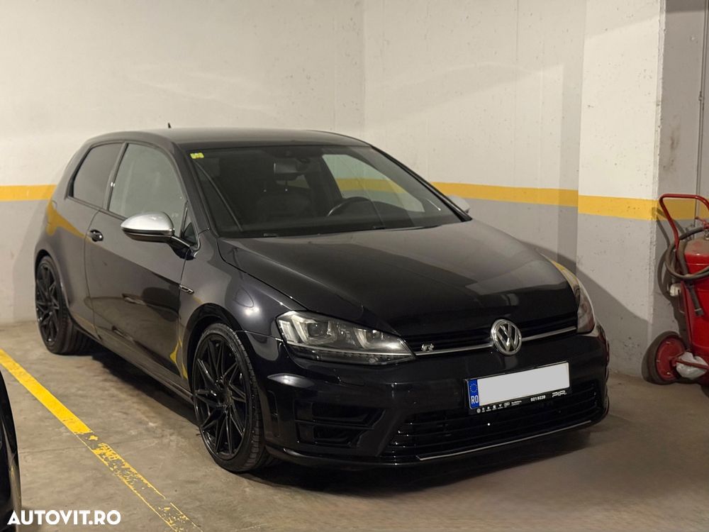 Volkswagen Golf - 10