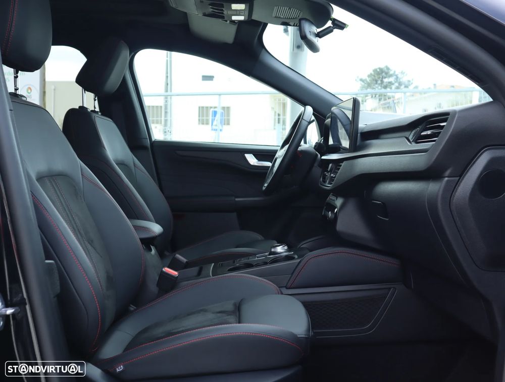 Ford Kuga 2.5 PHEV ST-Line X - 23