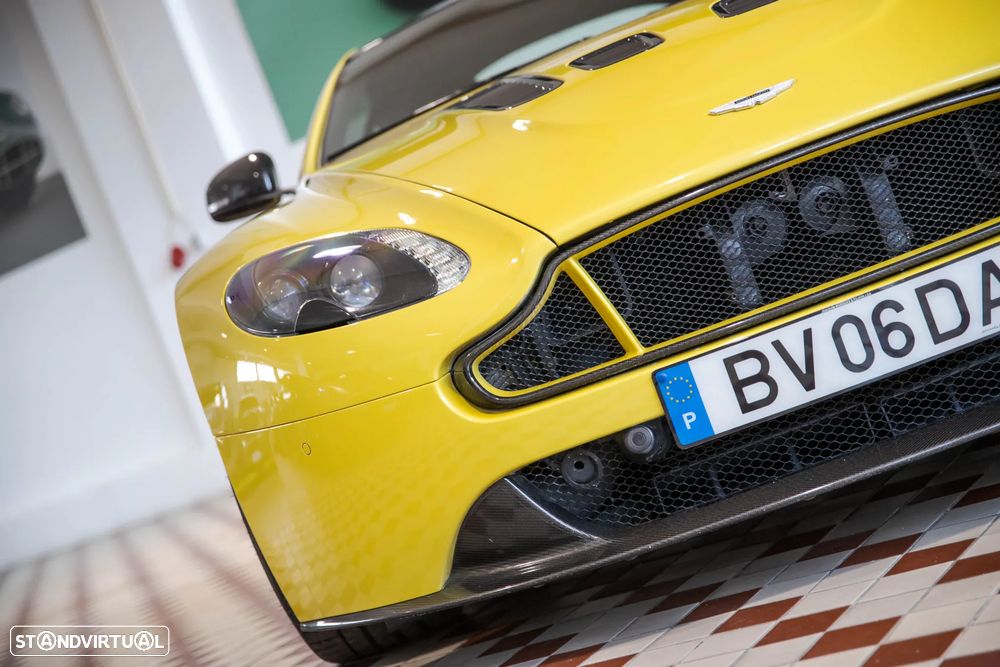 Aston Martin Vantage Coupe V12 S Sportshift 3 - 13
