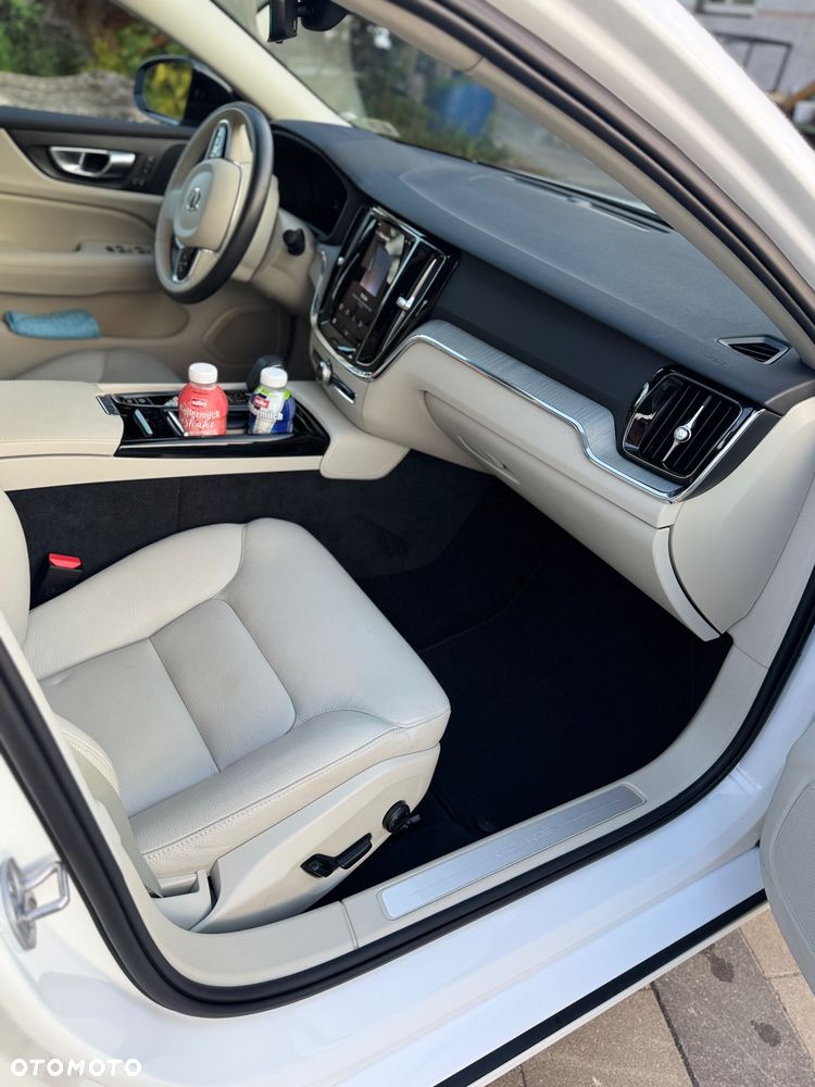 Volvo S60 - 4