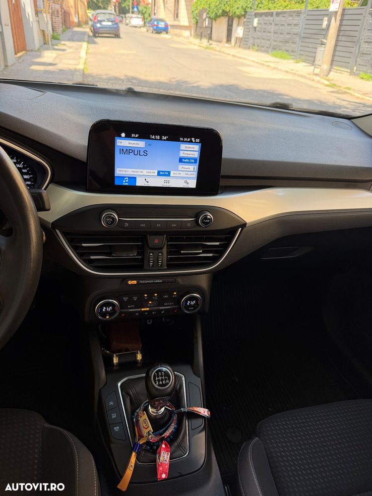Ford Focus 1.0 EcoBoost Trend - 12