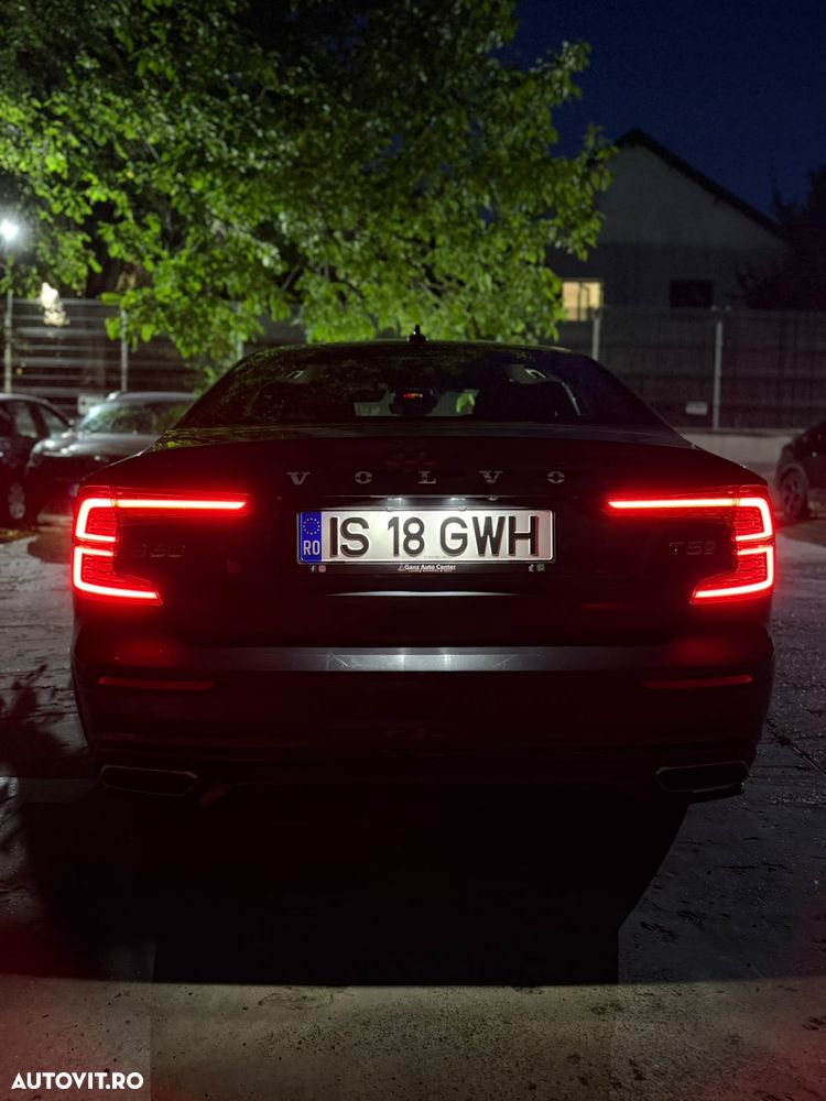 Volvo S60 T5 R-Design - 8