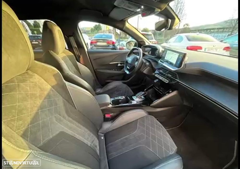 Peugeot e-208 50 kWh GT Pack - 4