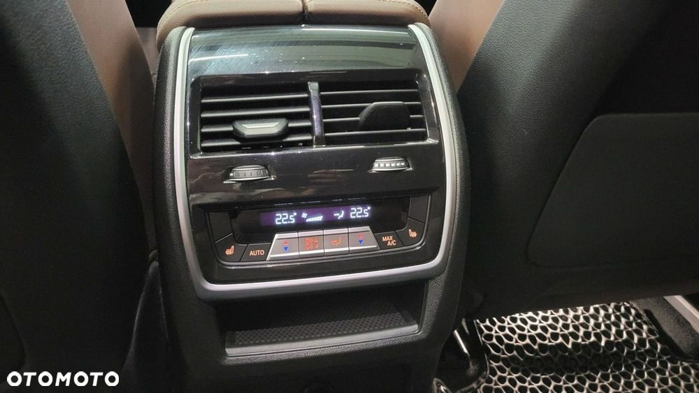 BMW X6 - 25