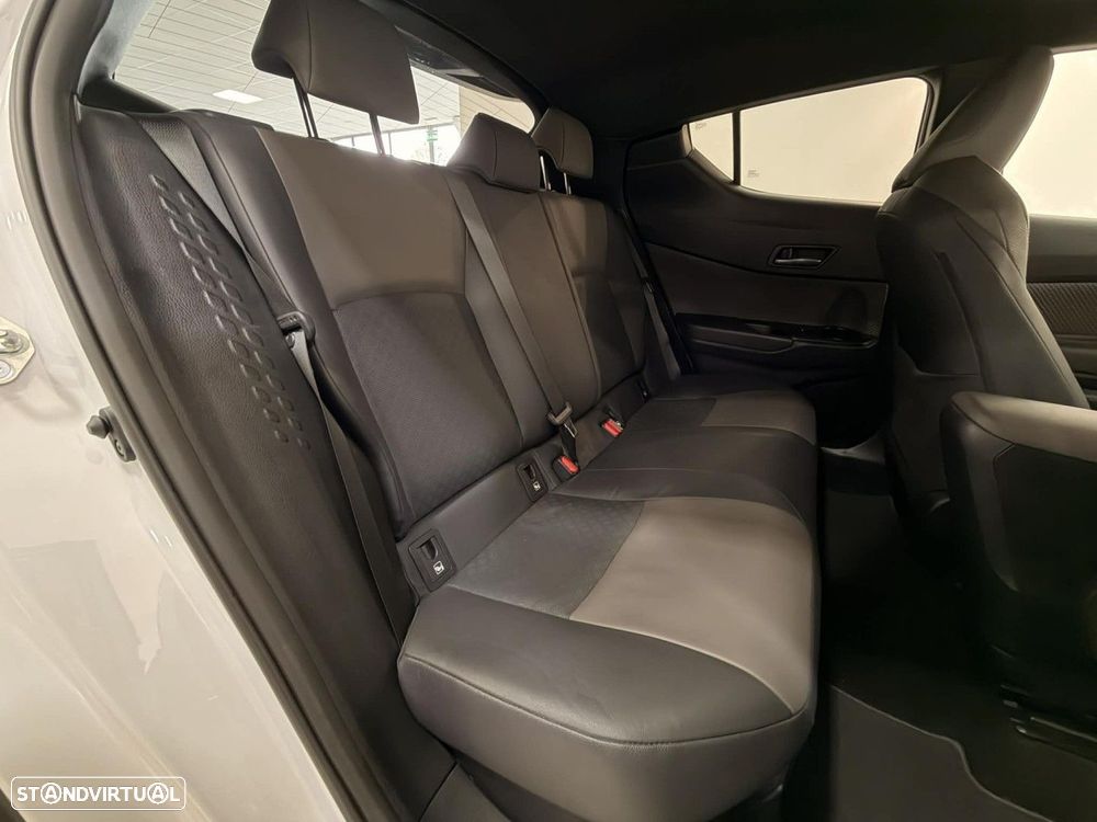 Toyota C-HR 1.8 Hybrid Exclusive+P.Luxury - 11