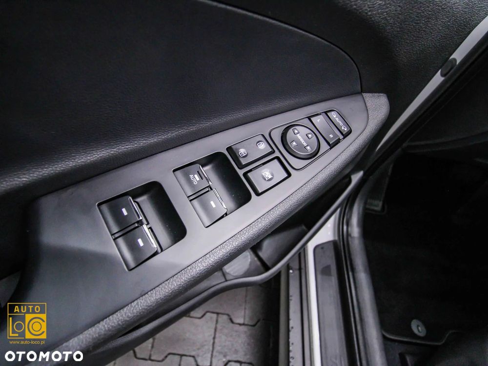 Hyundai Tucson 2.0 CRDI 4WD Automatik Premium - 30