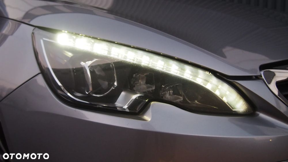 Peugeot 308 BlueHDi 120 Stop & Start Business-Line - 33