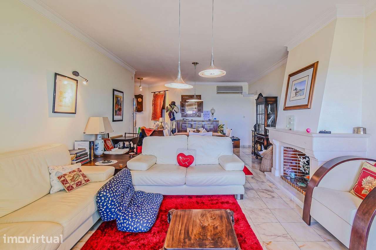 Apartamento T2 em São Pedro do Estoril | Primeira Linha de Mar | Vista - Grande imagem: 3/20