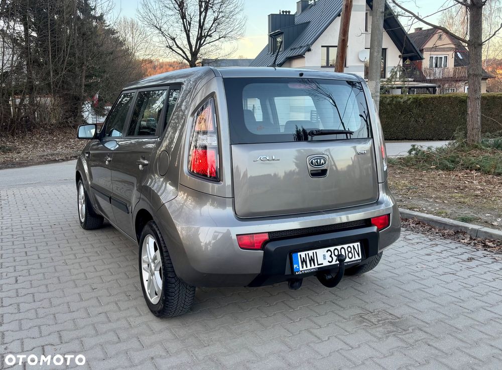 Kia Soul 1.6 CRDI L - 12