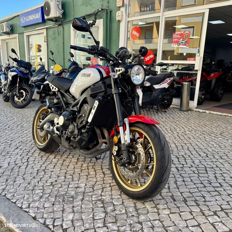 Yamaha XSR 900 - 11