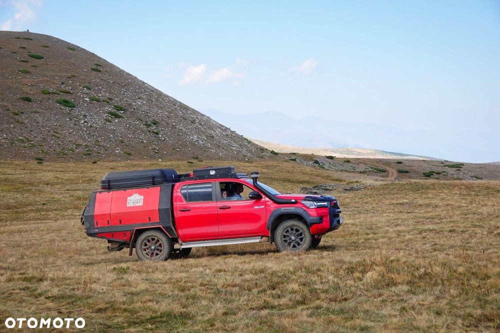 Toyota Hilux 2024 photo 4