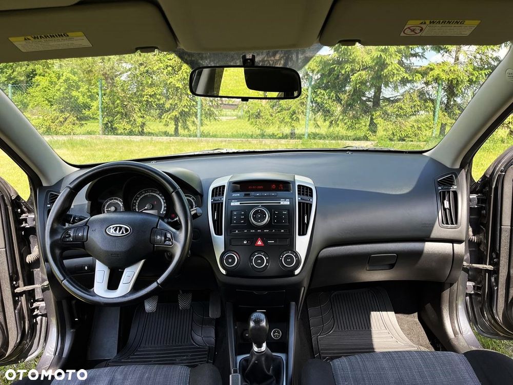 Kia Ceed - 7