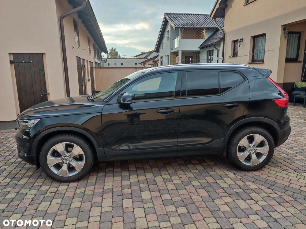 Volvo XC 40 T3 Momentum - 4