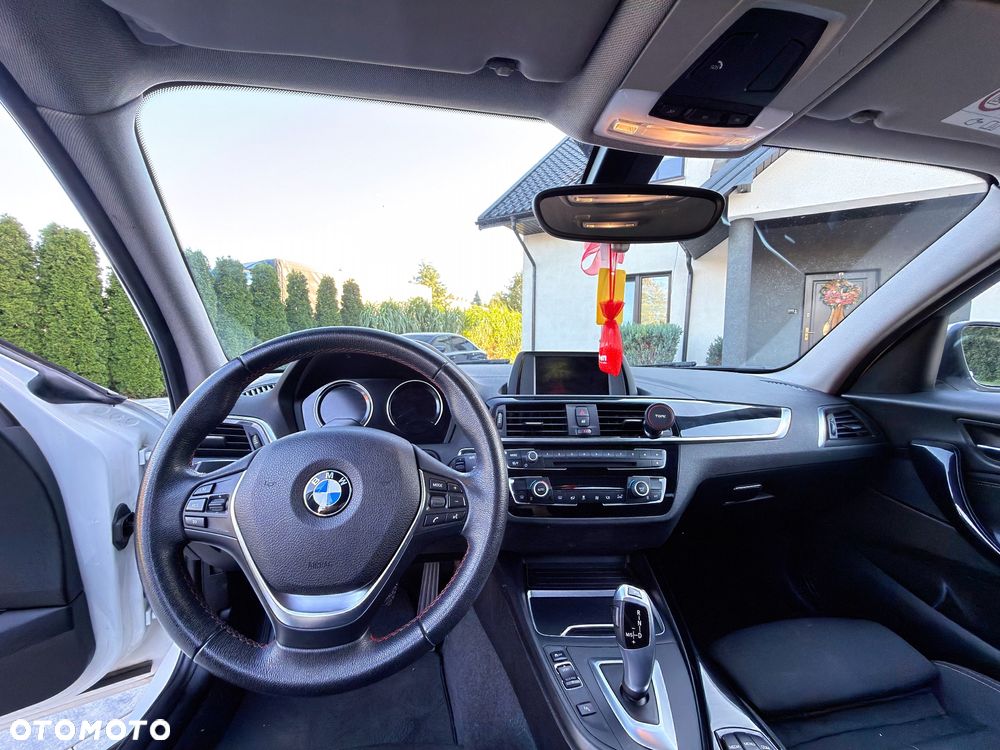 BMW Seria 1 118i Sport Line - 9